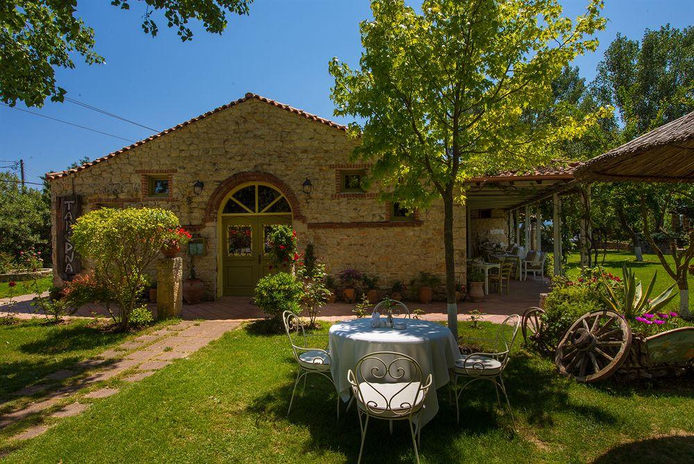 Petrino Eco Village Afytos Exterior photo