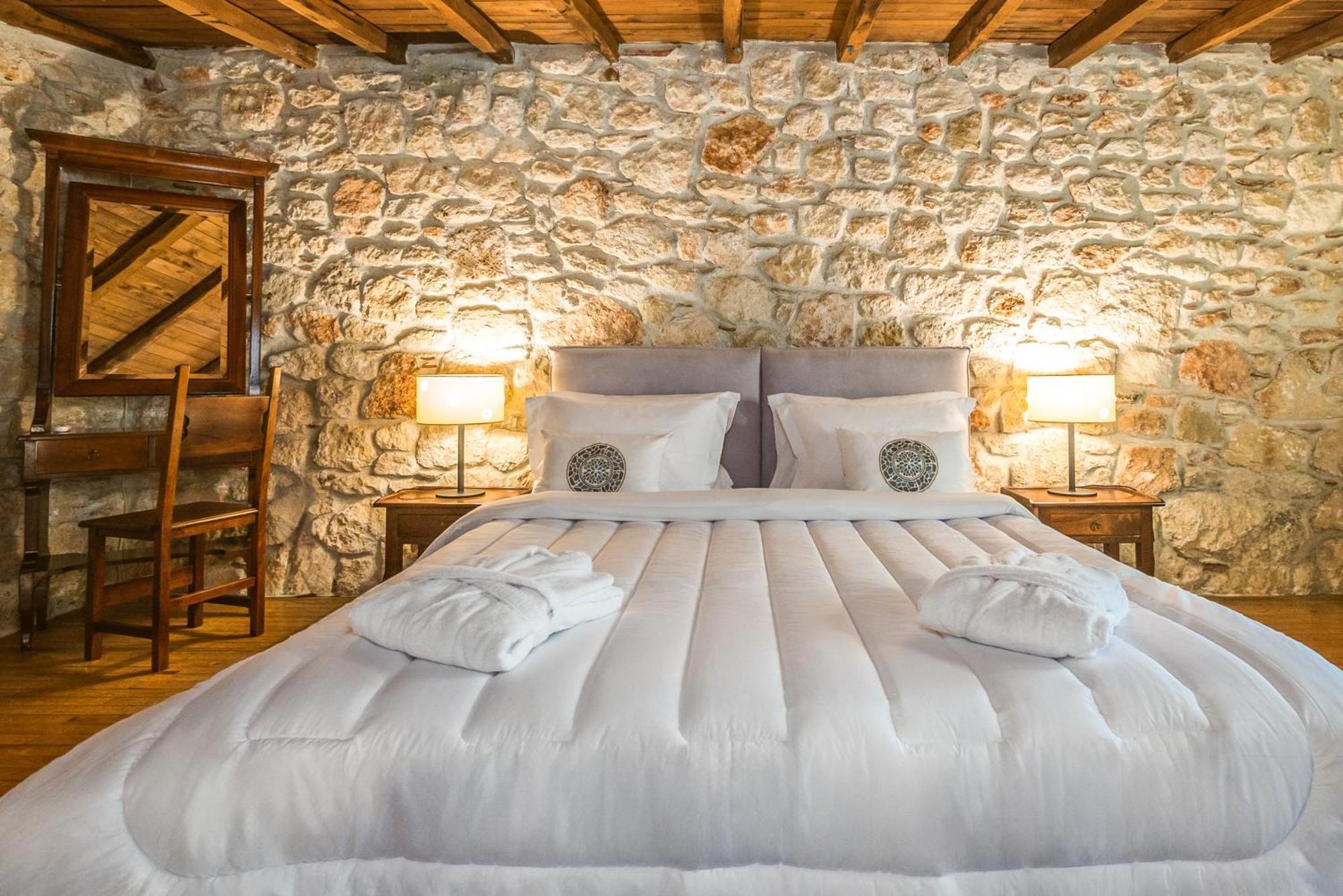Petrino Eco Village Afytos Exterior photo
